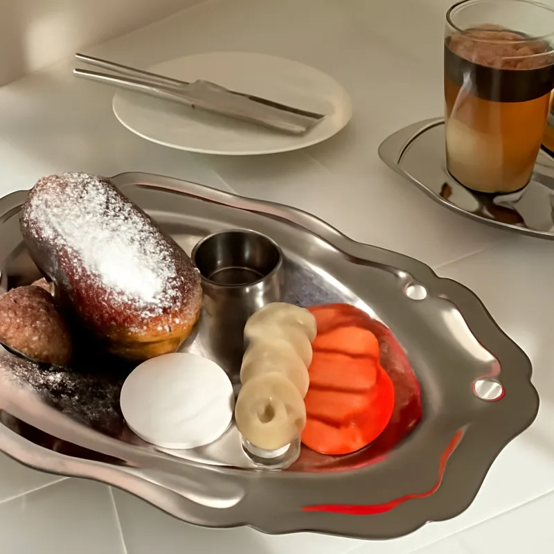 

Retro Silver-Plated Serving Tray – Elegant Court Design for Afternoon Tea, Desserts, Snacks, and Jewelry Display