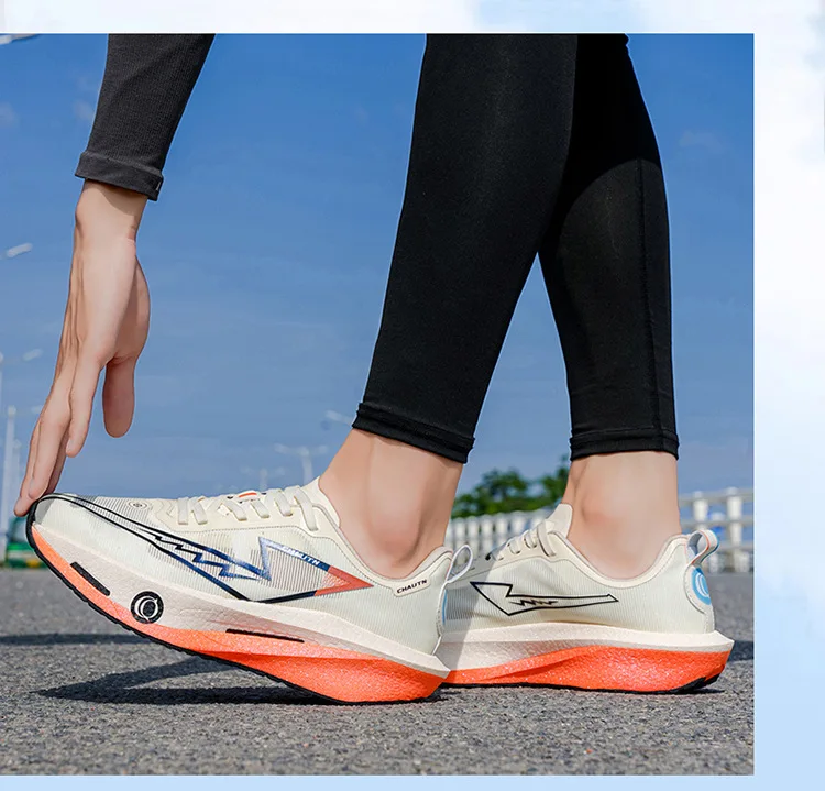 Carbon board running shoes lightweight cushioning marathon wear-resistant casual sports shoes men and women the same couple shoe