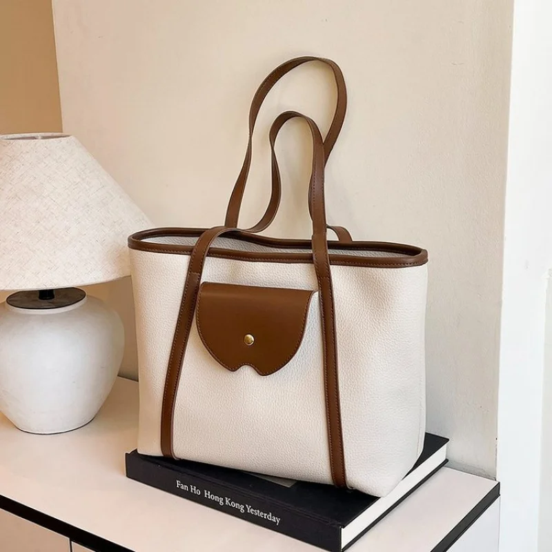 

Deluxe Women's Tote Bag Made Of Microfiber Leather Boasting Casual Paris Trendy Neat Spacious Daily Look​