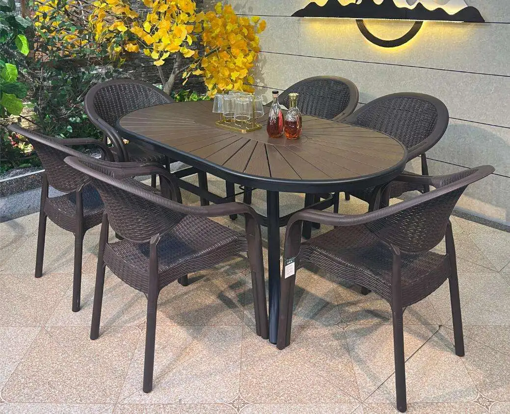 * Affordable Modern White and Black Outdoor Stackable Plastic Party Chairs and Leisure Chairs