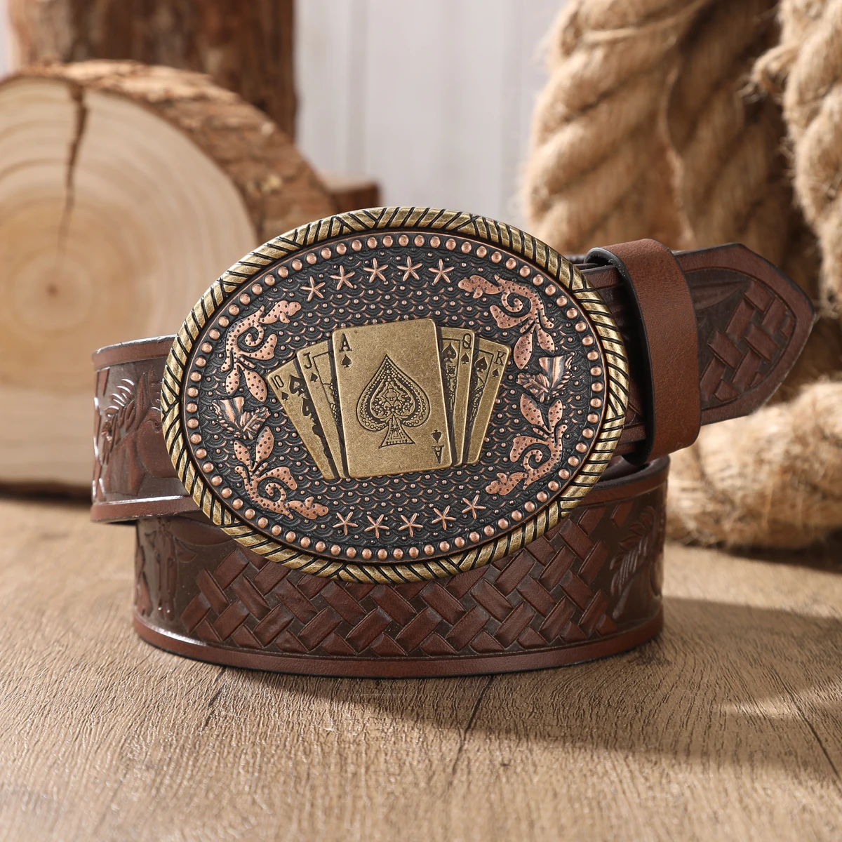 A Retro Western Cowboy-Style Belt Suitable for Both Men and Women. PU Leather Embossed Belt