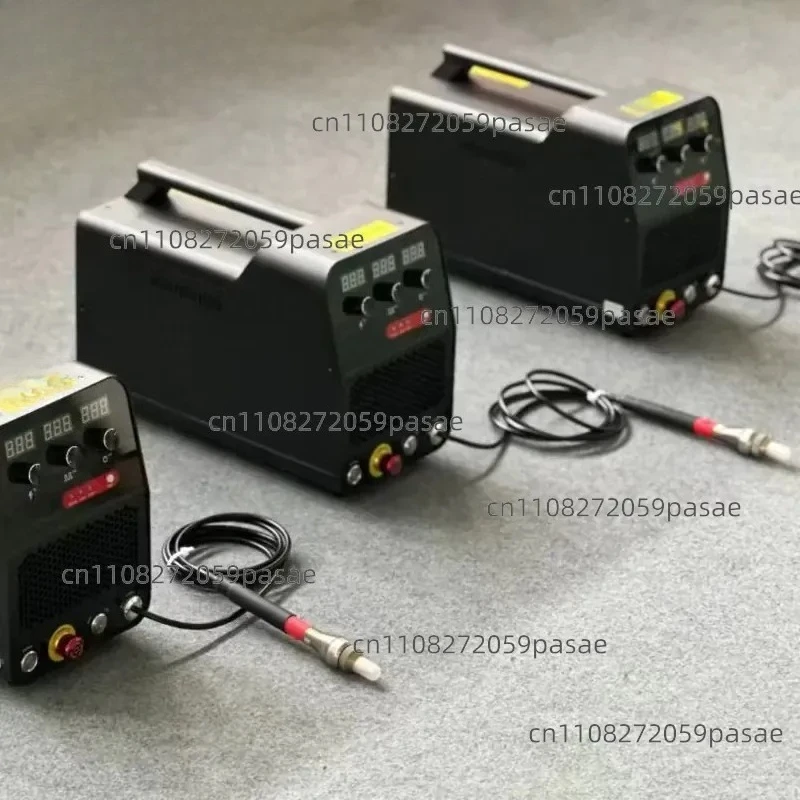 Air-cooled handheld spot welding machine