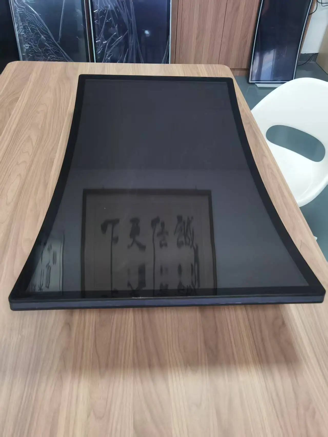 43-Inch curved screen capacitive touchscreen display curved display for gaming applications
