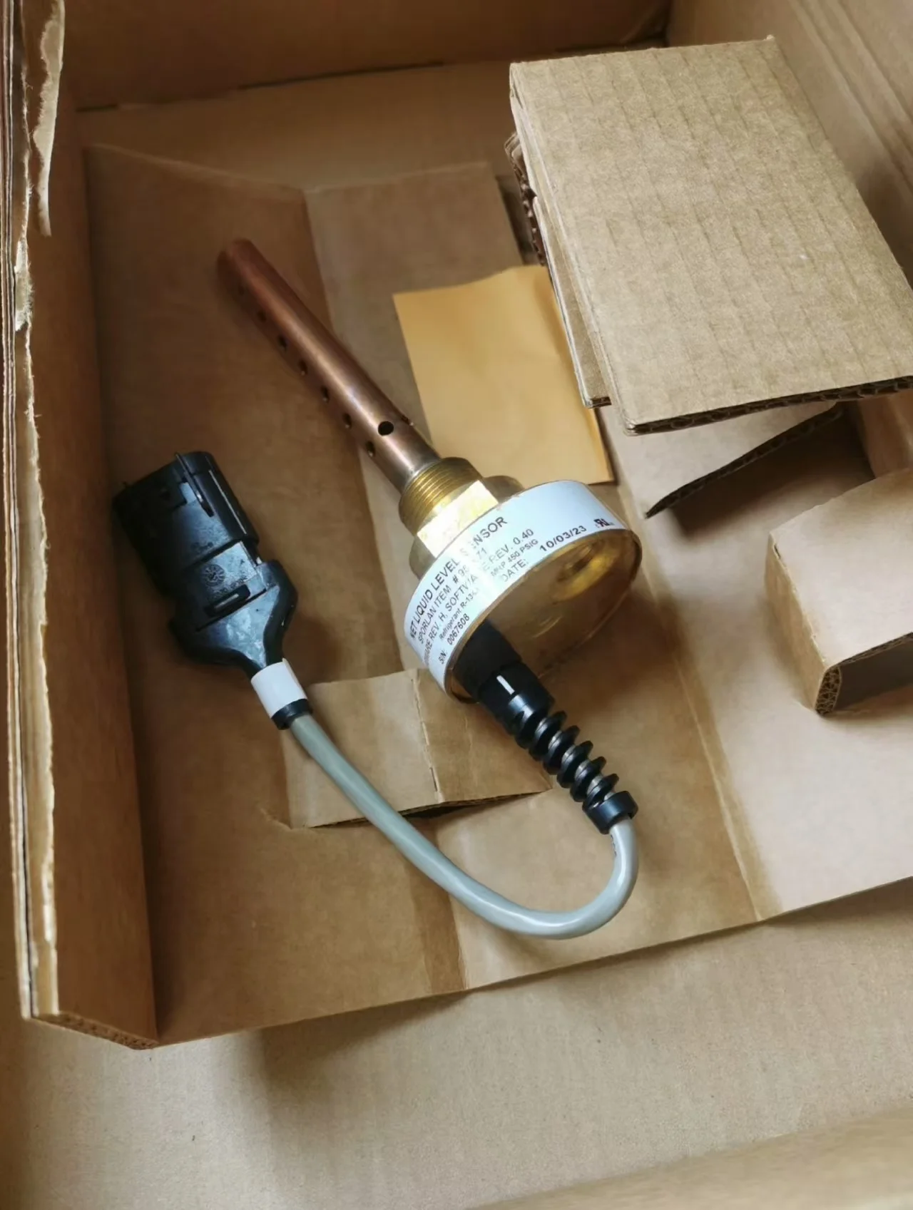 SEN02128 X13790461040 953471 Sensor de nível de líquido NET