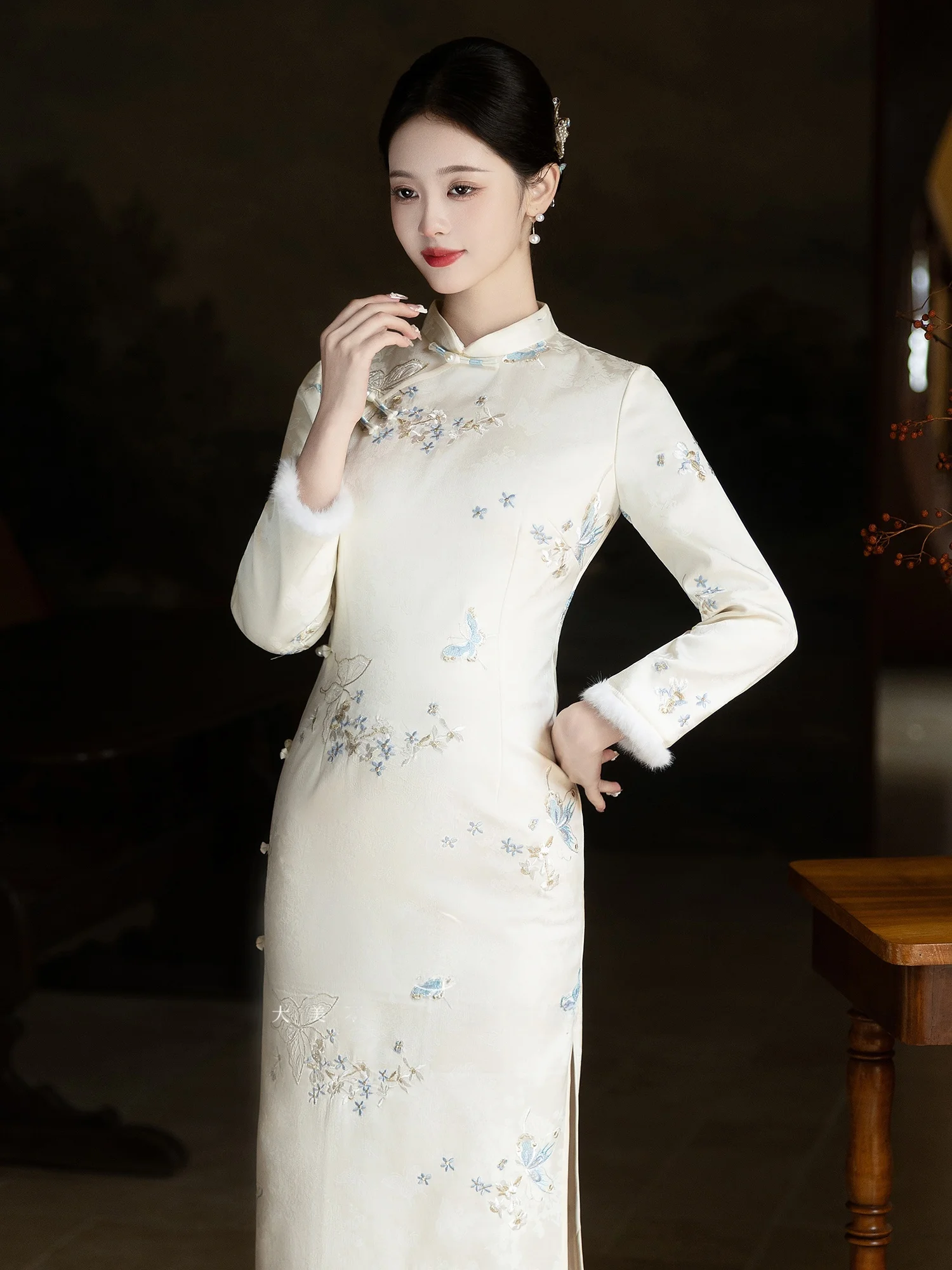 

Qiajiangnan Winter Thiened Fce Young Sle Improved Chinoiserie Retro Mid-Length Long Sve Warm Gown
