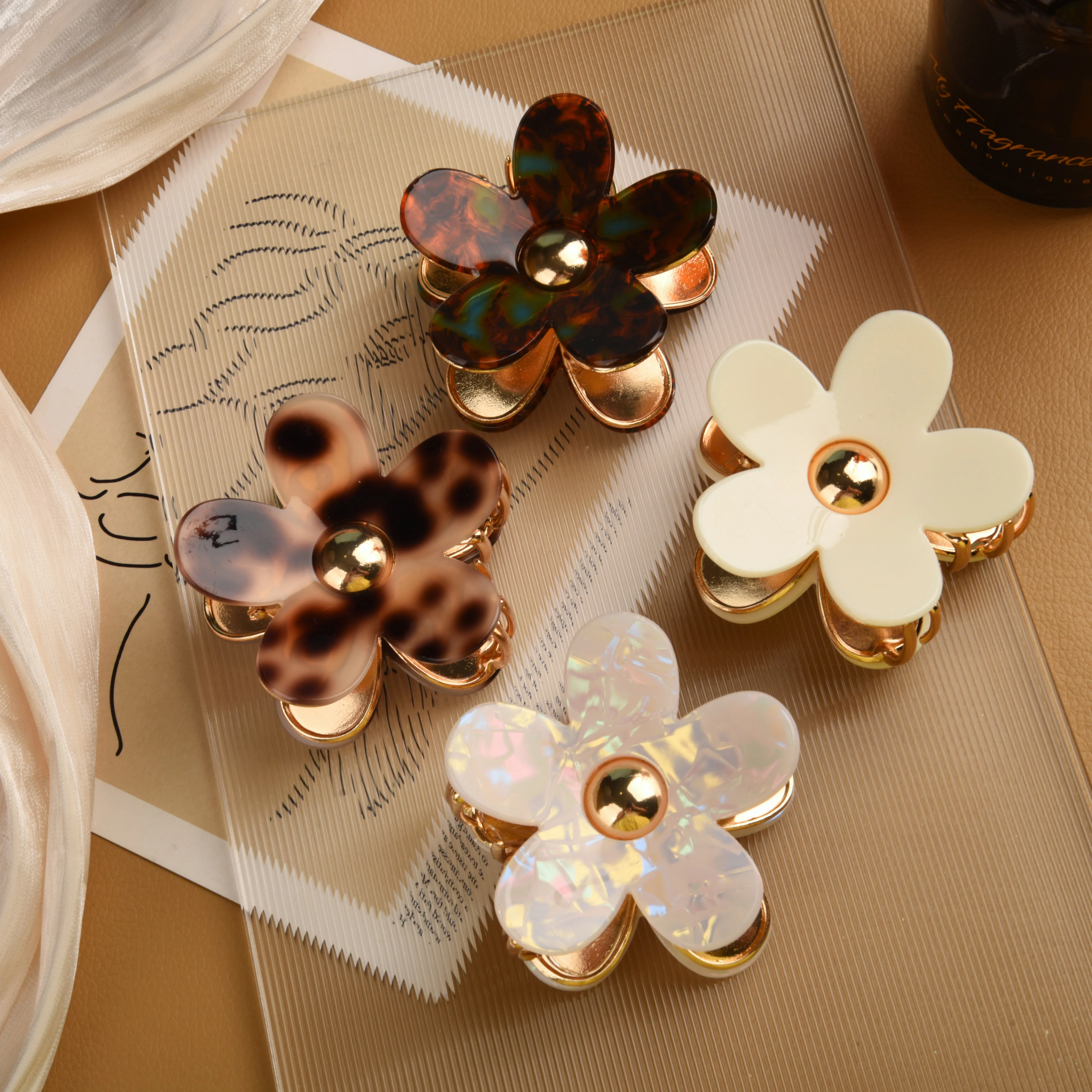 New Fashion Flower Hair Clip Acetate Claw Clip Retro Trendy Crab Hair Clip Hairpins Hairwear Hair Accessories for Women Girl