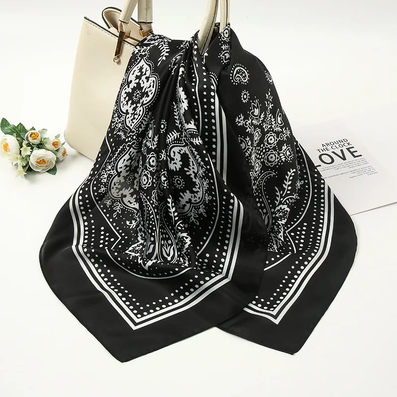 /1 pcs 70X70 European and American Hot Sale Vintage Paisley Small Cashew Flower Satin Square Silk Scarf