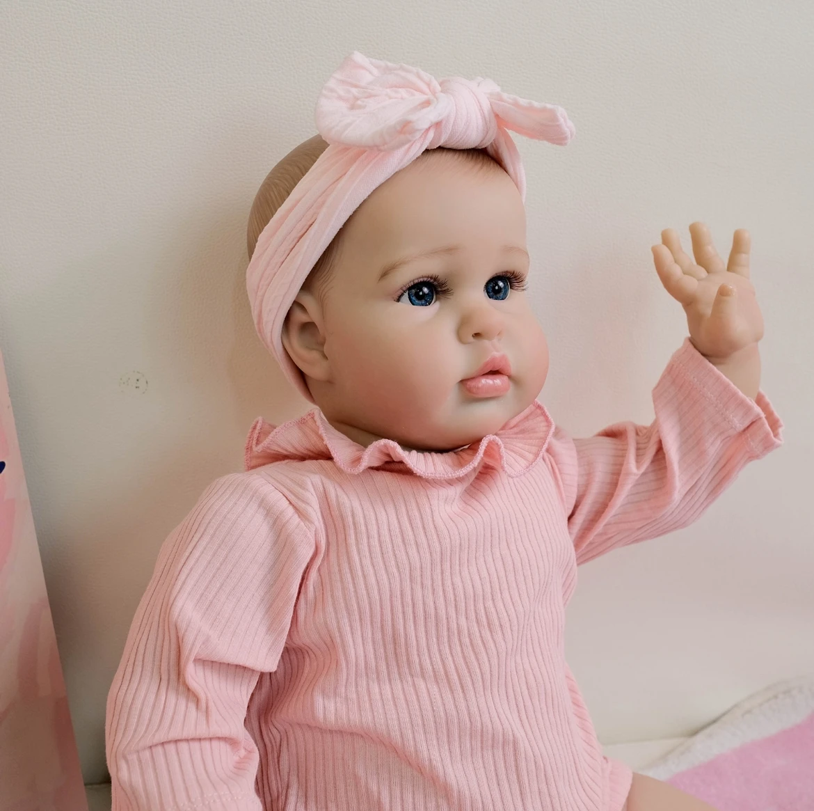 24 inch levensechte herboren pop Aurora Soft Touch met handgeschilderde realistische aderen Een ideaal knuffelig verjaardagscadeau voor kinderen