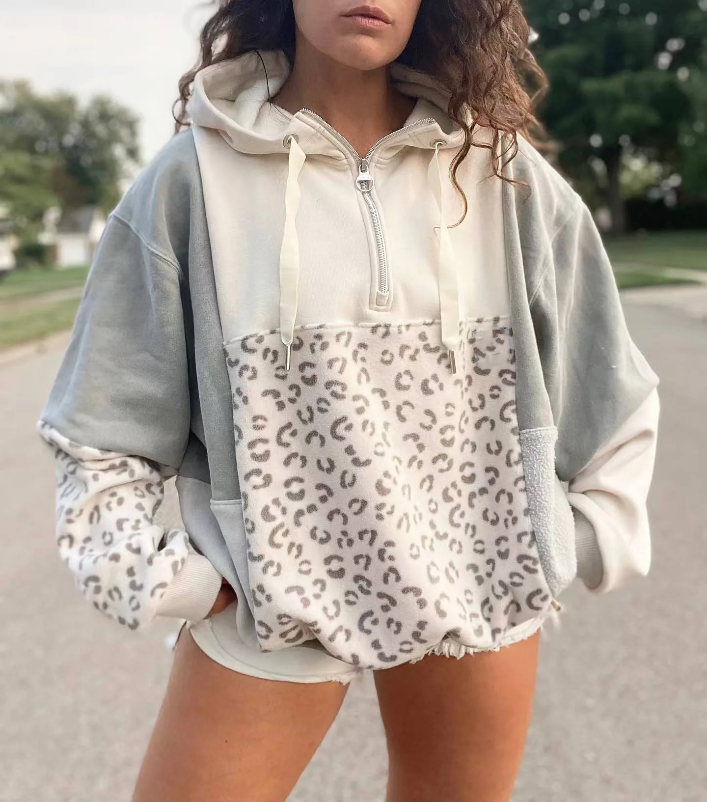 2025 Autumn New Fashion Loose Zipper Women's Hooded Casual Top Thickened Commuter Leopard Print Spliced Sweatshirt Streetwear