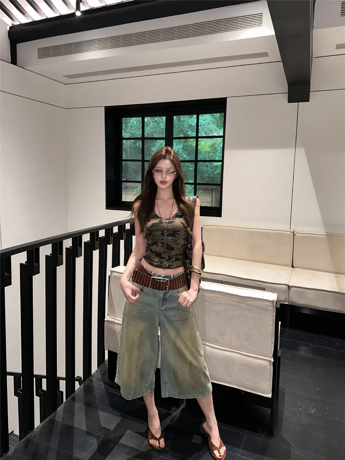 

American Style Spicy Girl Design Metal Rivet Camouflage Strap Vest High Waist Loose Vintage Jeans Set Women Summer Fashion