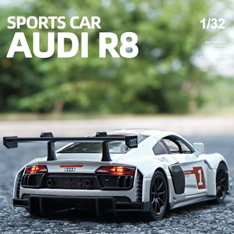 1:32 AUDI R8 Le Mans Legering Racewagen Model Diecast & Toy Vehicles Metalen speelgoedautomodel Geluid en licht Collectie Speelgoedcadeau