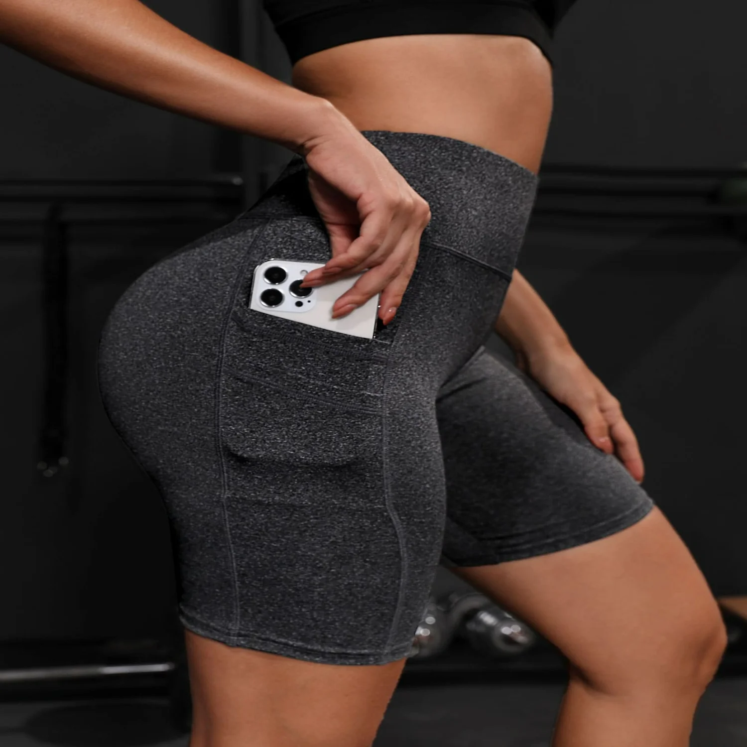 

Yoga Solid Biker Shorts With Phone Pocket