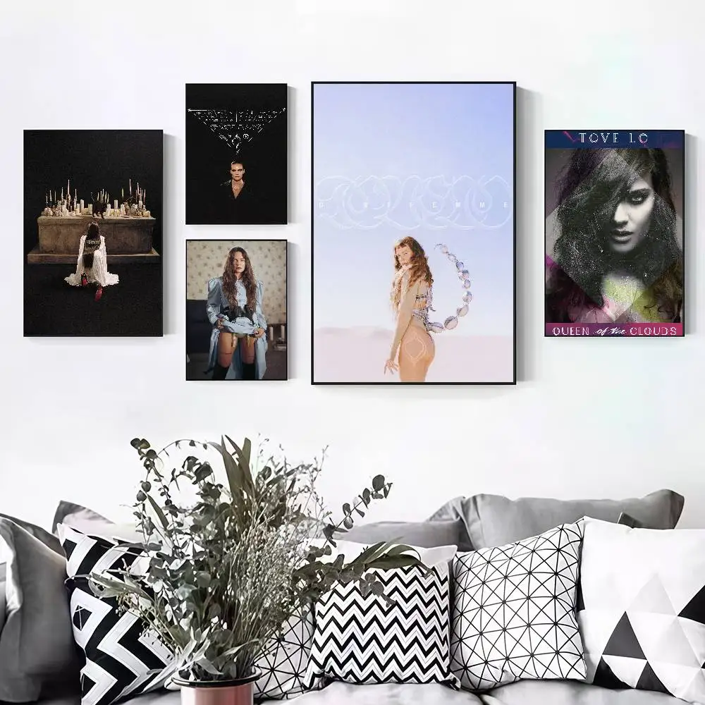 T-Tove L-Lo ESTRUS Peelable Self-adhesive Poster Stickers Are Suitable For Frameless Wall Decoration In A Room
