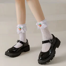 Calcetines tobilleros con volantes de fresa de encaje blanco para mujer, medias Kawaii japonesas, Lolita, princesa Retro, encantador