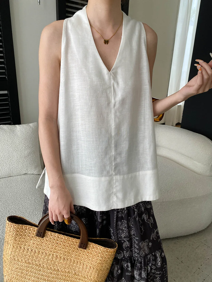 Sommerliche Damen-Weste in unifarbenem Design mit V-Ausschnitt und lockerem Schnitt ohne Ärmel. – Detail 37