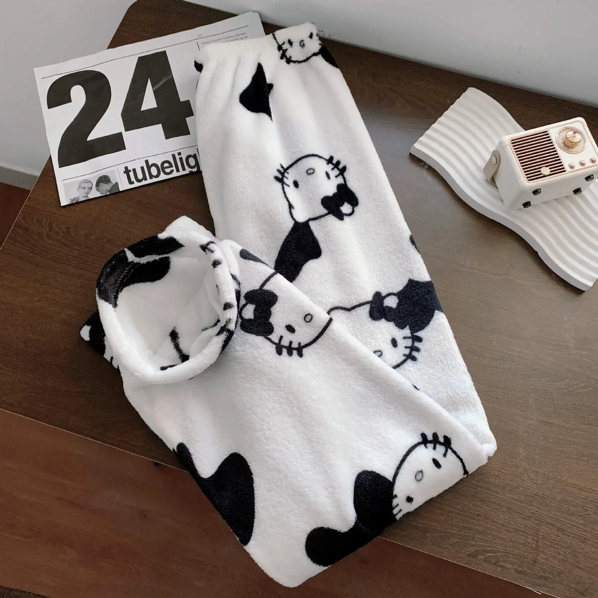 Anime Figure Sanrios Hellokittys Pochacco New Flannel Pajamas Autumn and Winter Single Pants Cartoon Plus Velvet Home Pants Gift