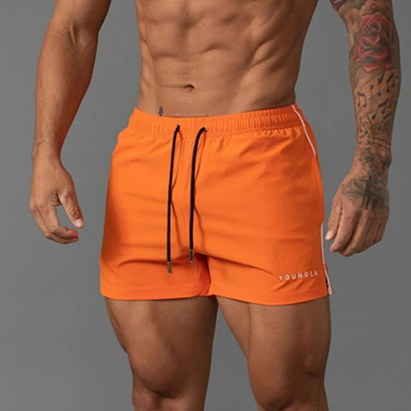 Men\'s young shorts in summer new gym exercise fitness running training quick-drying breathable shorts.