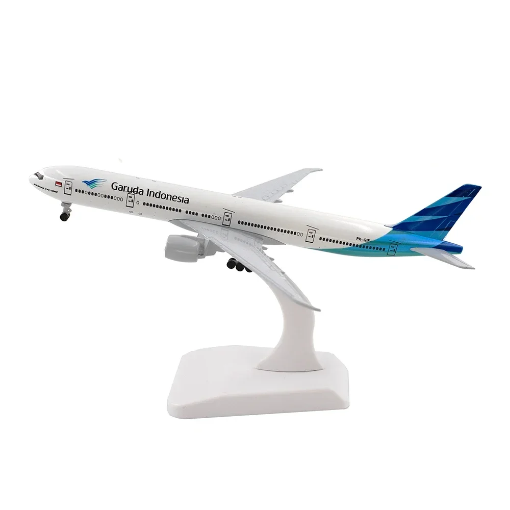 20cm Aircraft Garuda Indonesia Boeing 777 with Landing Gear B777 Alloy Plane Model Cheap Toys Children Kids Gift for Collection