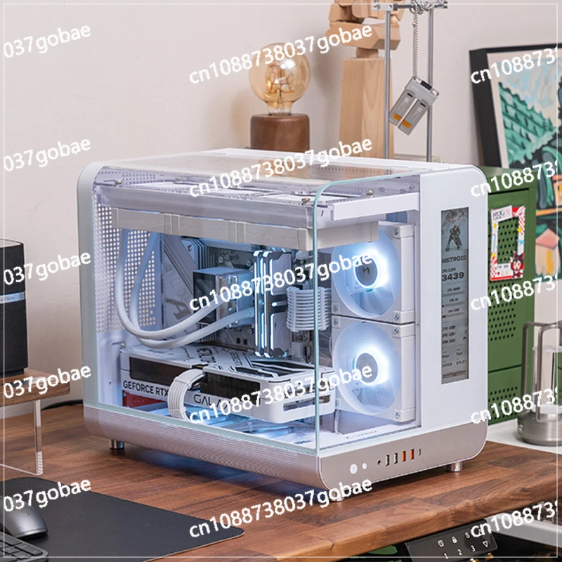 최소한의 디자인을 갖춘 기둥 없는 곡면 유리 MATX 컴퓨터 데스크탑 스크린 디스플레이와 360도 수냉식 섀시