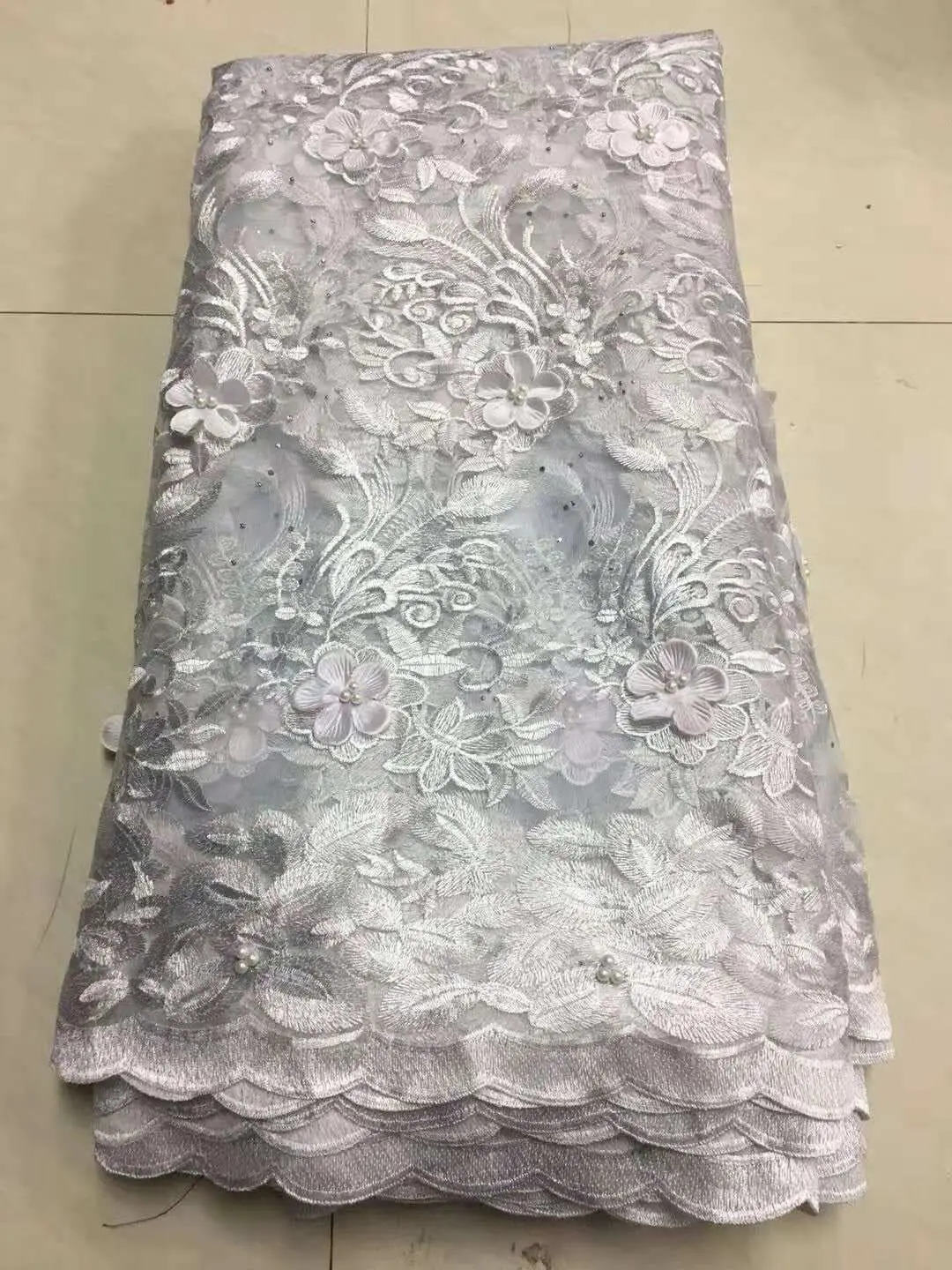 

Lilac 3D Lace Fabric with Beads and Stones High Quality African Tulle Lace Fabric 2021 Guipure Nigerian Lace Fabrics