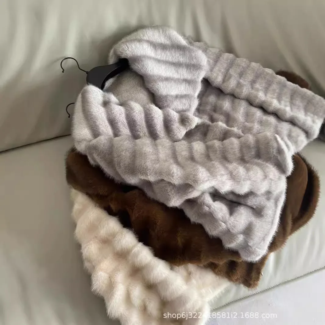 

Зима 2025 г., новый стиль, имитация маленького дракона, кошачьей шерсти, большой воротник, шуба, короткая женская зимняя шуба с защитой окружающей среды