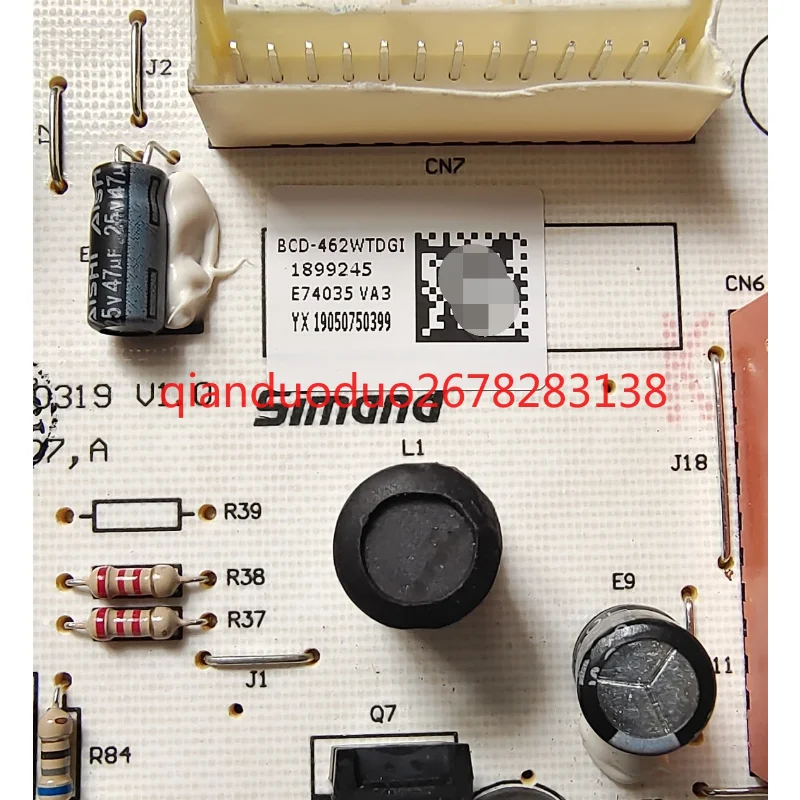 

Плата питания BCD-462WTDGI подходит для основной платы управления компьютером холодильника Hisense Rongsheng. 1899245