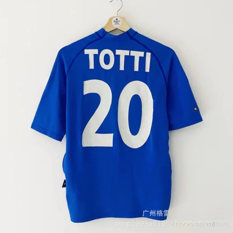 Classic European Top Club Retro Football Jerseys Suitable for Both Men and Women