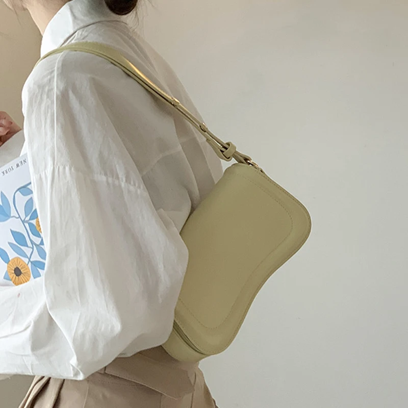 Bolso de cuero sintético para mujer, bandolera de diseñador de lujo con solapa, a la moda, 2023