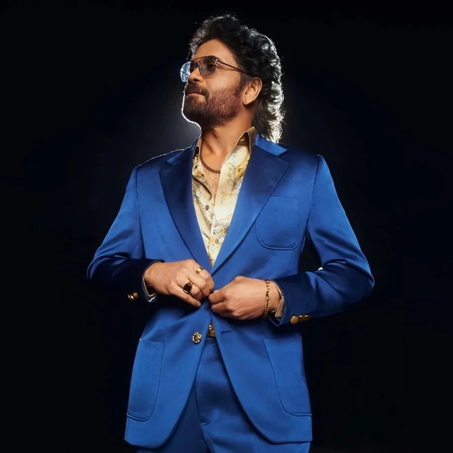 

Новинка: Мужской костюм из сатина королевского синего цвета, 2 предмета, полный комплект (пиджак и брюки), однобортный, с вырезом на лацканах, для вечерних мероприятий, выпускных и свадеб.