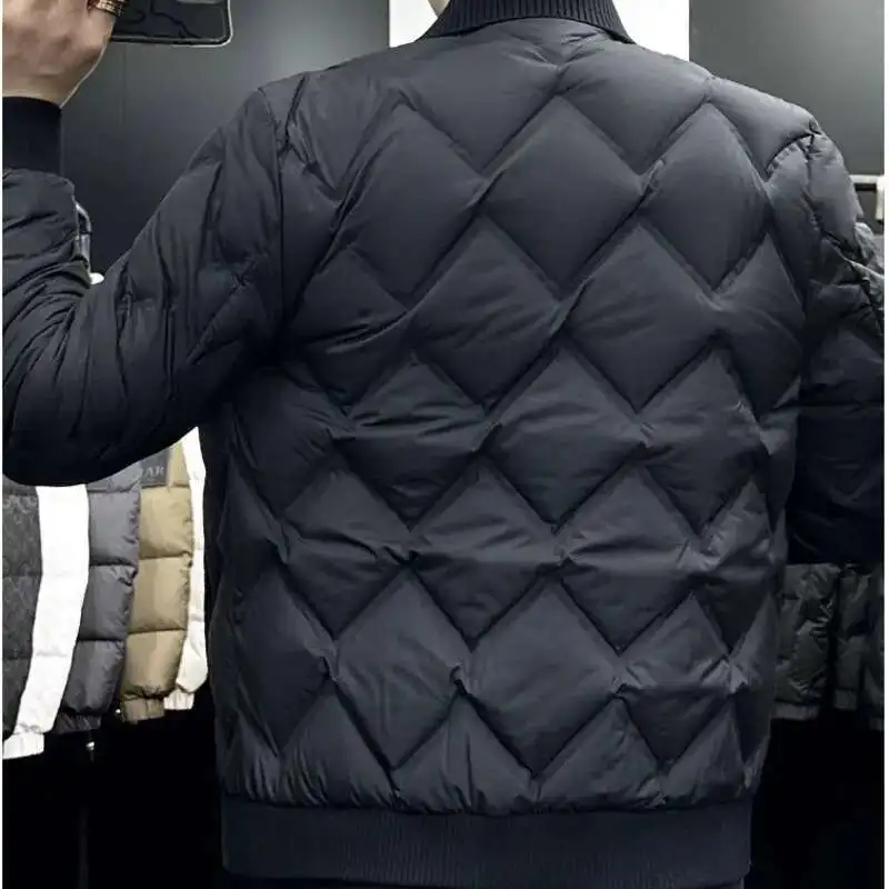 2024 أسفل سترة بلون معطف الرجال الشتاء طويلة الأكمام الشتاء سترة الرجال محبوك المرقعة سترة الرجال لامعة أسفل سترة سوداء