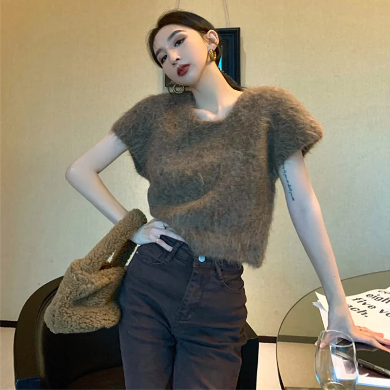 autumn-winter-2025-new-style-high-end-minimalist-hong-kong-style-women's-short-sleeve-soft-cozy-sweater-trendy-fashion-access