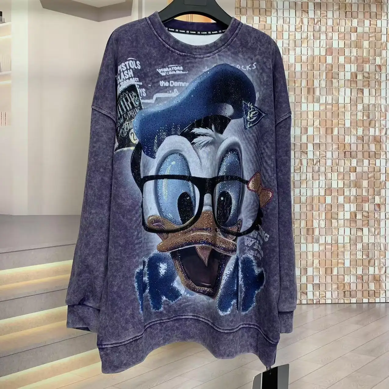Autumn Heavy-duty Rhinestone Glasses Duck Cartoon Print Mid-length Round Neck Fashion Loose Sweatshirt Oversized Sports Shirt