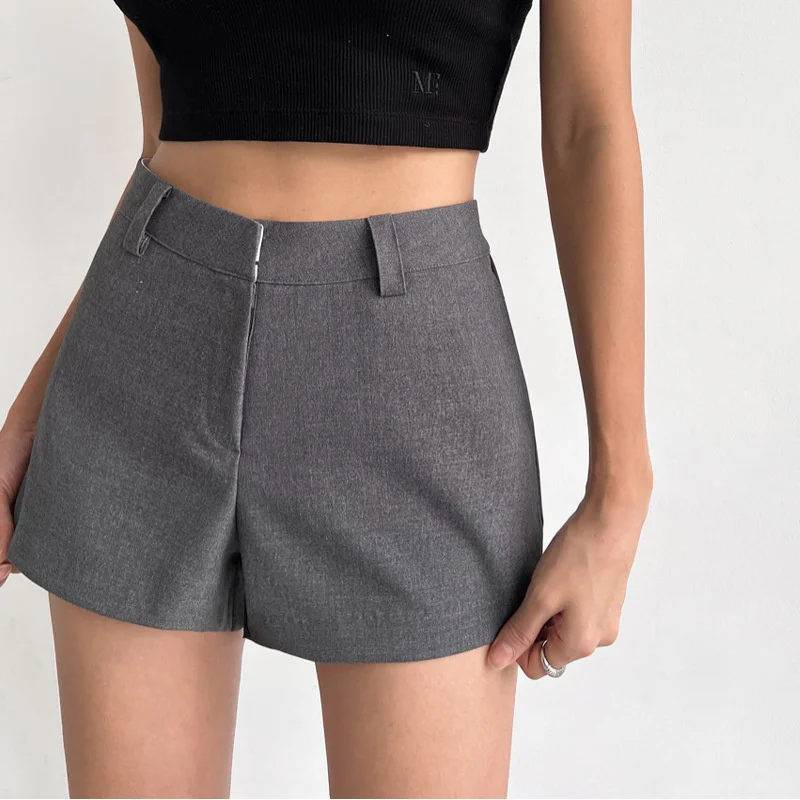 

Women's gray suit shorts2026New Korean-style summer high-waisted hot pants for petite individuals with a high-end feel