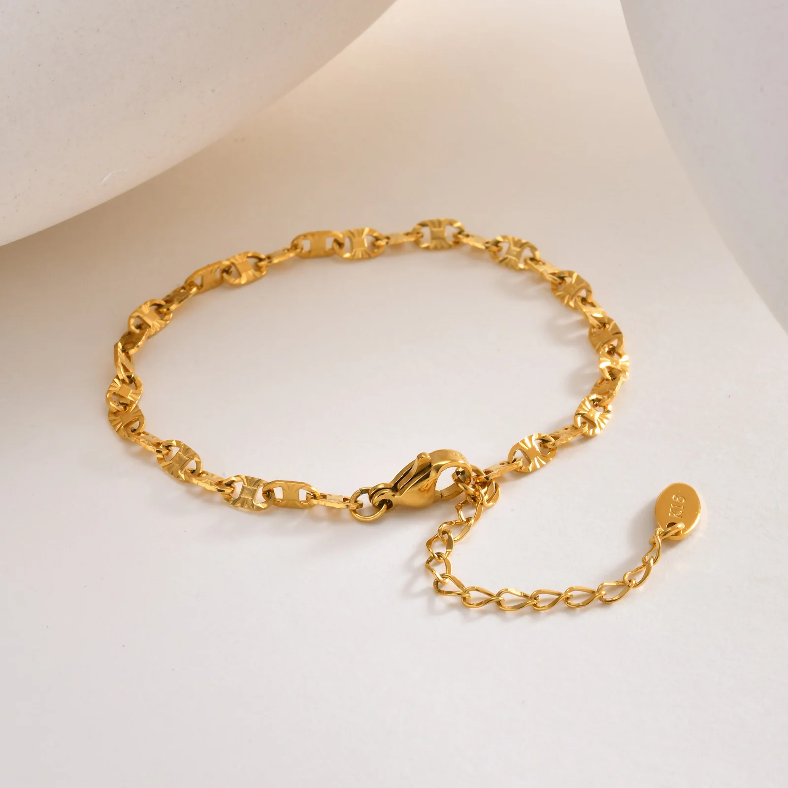 Stainless Steel Women Link Chain Bracelet, 18k Gold Plated Statement Female Jewelry