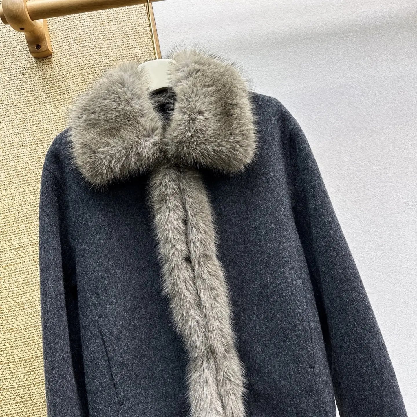 New Autumn/Winter Eco-friendly Fur-Collar Paneled Double-Faced Wool Short CoatNO.29