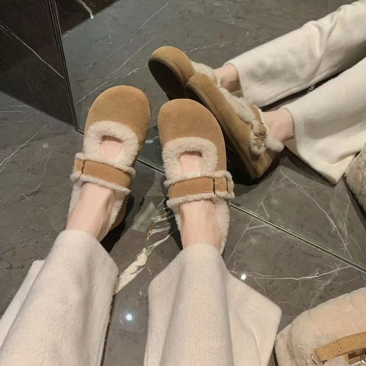 

2025 Korean Fluffy Furry Mary Jane Shoes Women Autumn Winter Hook and Loop Plush Flats Shoes Woman Soft Sole Warm Cotton Shoes