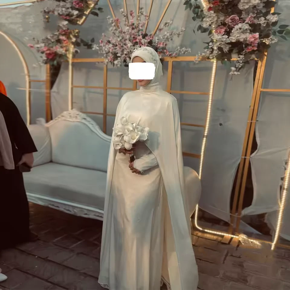 사용자 정의 겸손한 흰색 이슬람 웨딩 드레스 긴 소매 신부 드레스 높은 목 여자 신부 시민 신부 가운