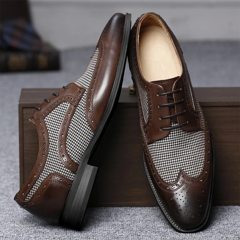 2023 Quality Men Brogue Dress Shoes Classic Business Man Formal Shoes Casual Party Banquet Male Leather Shoes Oxfords Footwear