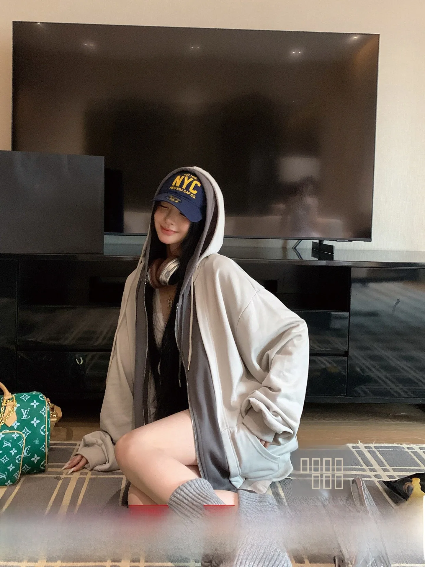 

Комплект eyNarrative: осенние шорты с высокой талией и толстовка с капюшоном, повседневный женский модный костюм-двойка в стиле колор-блок