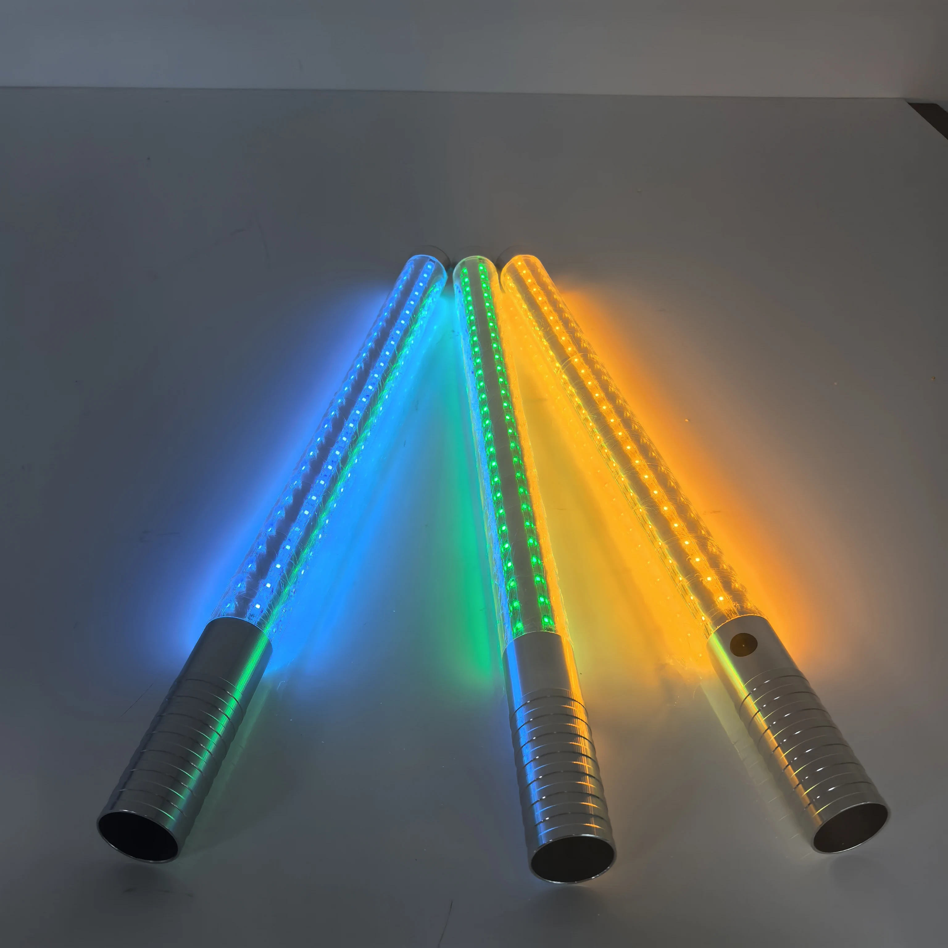 60Cm Long Light Emitting Diode Glitter Stick Bottle Service Spark Dance Flash Baton Host Wedding Party Glory