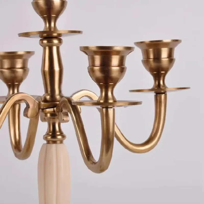 

Newest Design Exclusive Candelabra 5 Arms Metal Aluminum Candle Holder Wholesale Price for Wedding Decor