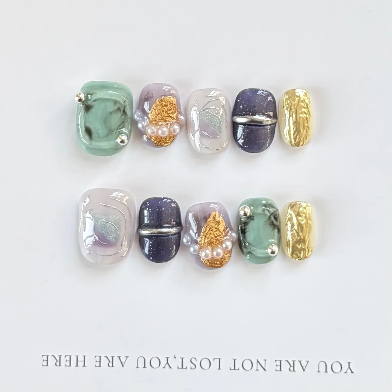 Pure Hand-Wearing Armor Niche Sizzy Daughter Cat's Eye Design New Style Personalized High-Level White Manicure