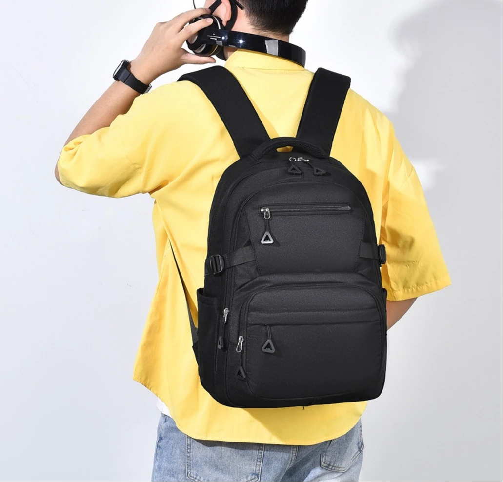 The New Business Backpack Is Simple and Versatile. It Is A Multi-functional, Waterproof and Large-capacity Computer Backpack