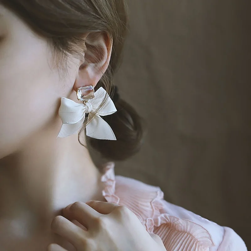 New Jewelry Korean Sweet Black White Bowknot Women Earrings Sweet Fabric Lace Bow Fashion Drop Earrings Jewelry Gift