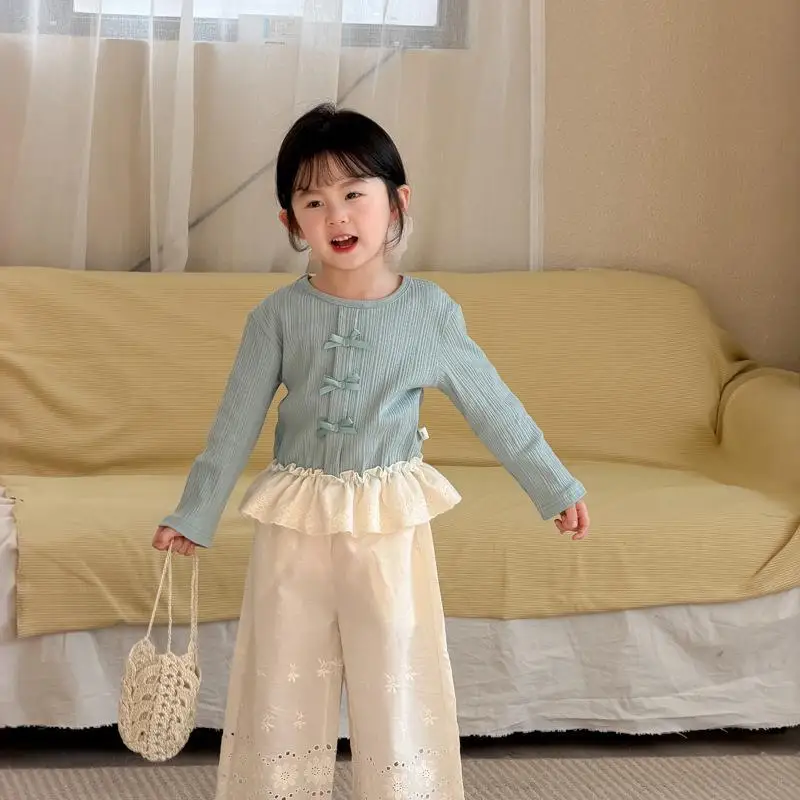 

2026 Spring New Children Long Sleeve T Shirts Solid Girls Cute Lace Bottoming Shirts Cotton Toddler Sweet Bow Tops Kids Clothes