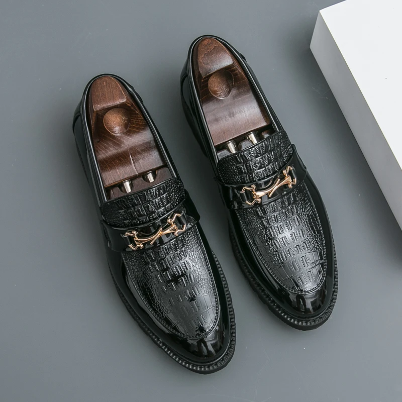 

Men Loafers PU Solid Color Low Heel Trendy Classic Business Men Shoes Size 38-47