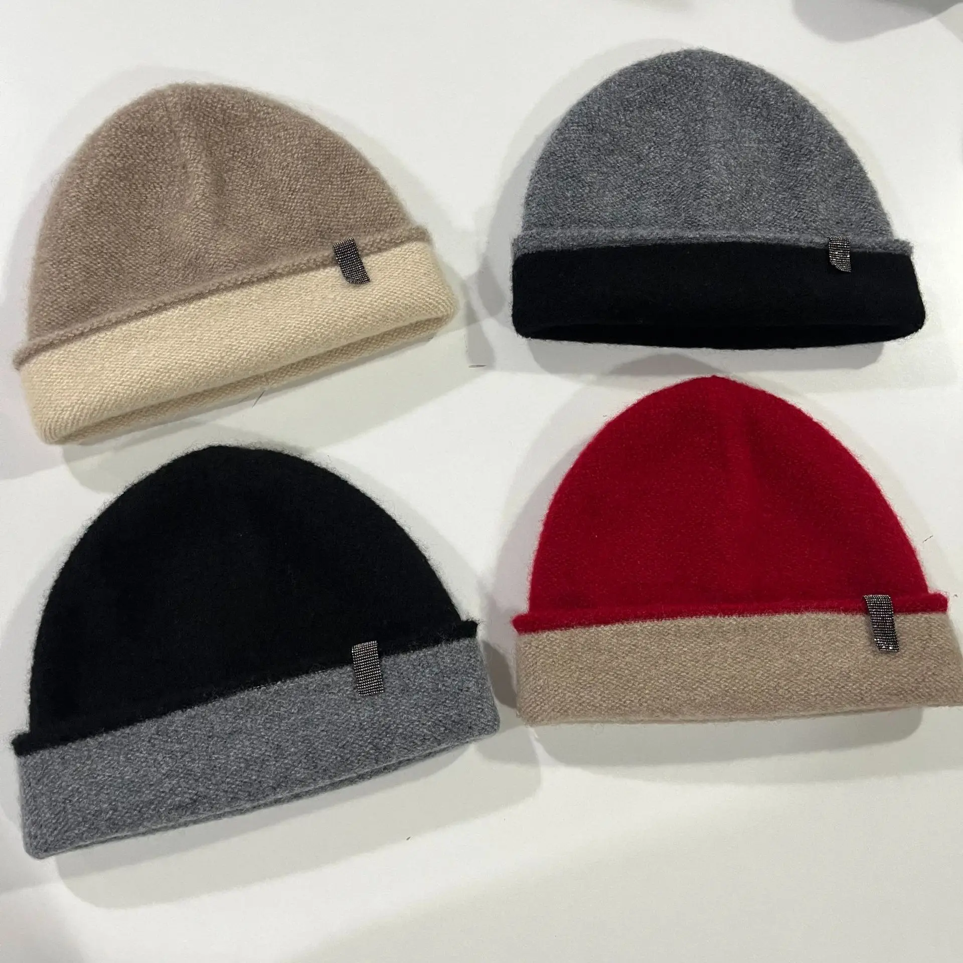 Fall Winter Women Beading Chain Warm 4 Colors Knit Cap Thick Double-Sided Warm Knitted Hat Versatile