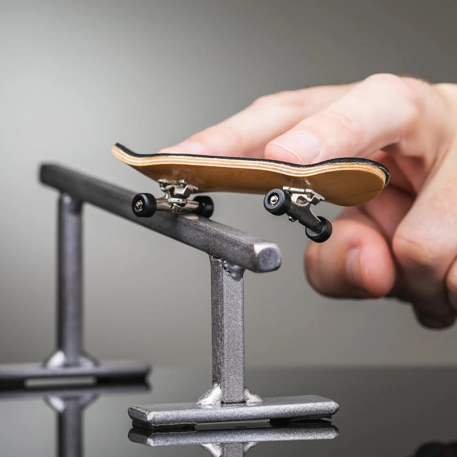 4pcs Finger Skateboard Wheels Bearings High-Speed Smooth Rolling Replacement Sturdy Reusable Wheel Set For Mini Skateboard