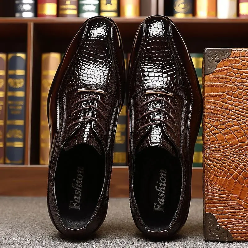 Men's Glossy Patent Leather British Style Pointed Toe Dress Shoes Hidden Elevator Korean Fashion Hairdresser Formal Footwear view 3