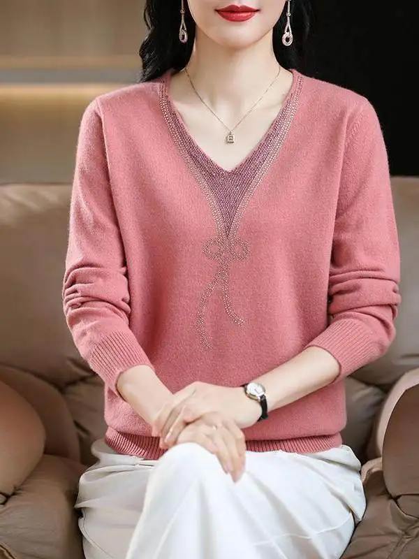 Trendy Short Knitted Sweater Women's Outerwear Loose Fit Fashionable Base Layer Shirt V-Neck Easy Care Soft Fabric